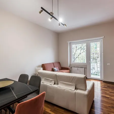 Andri's Place Апартаменты Рим